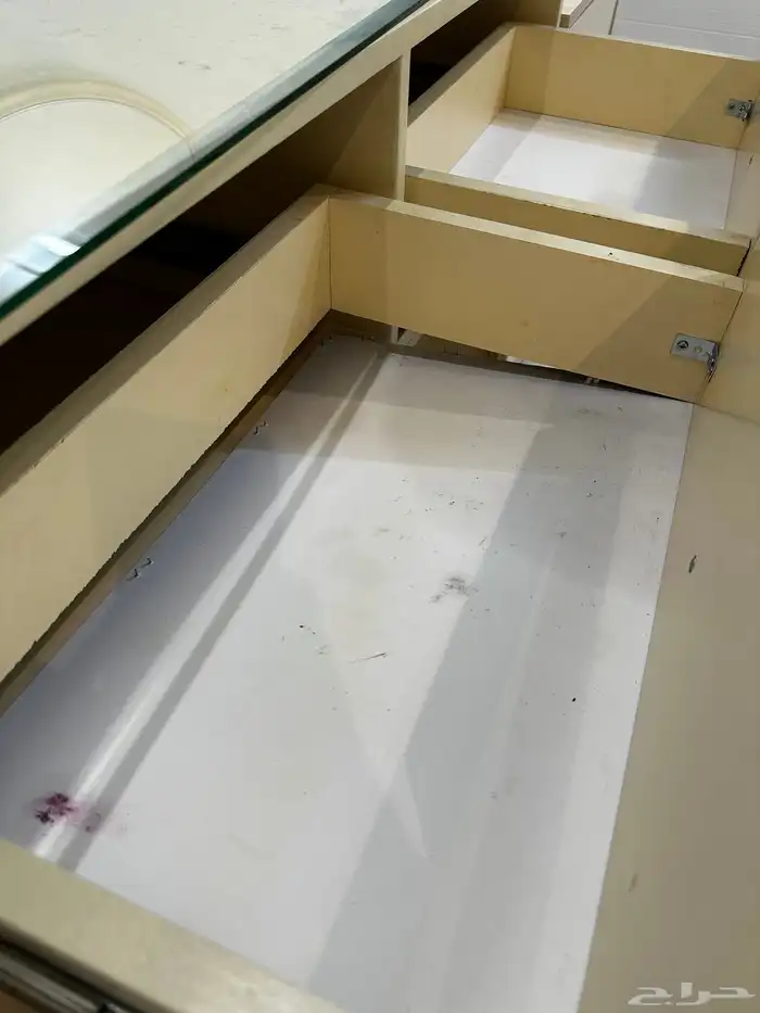 تسريحة مع مراية وكومدينة 2 4