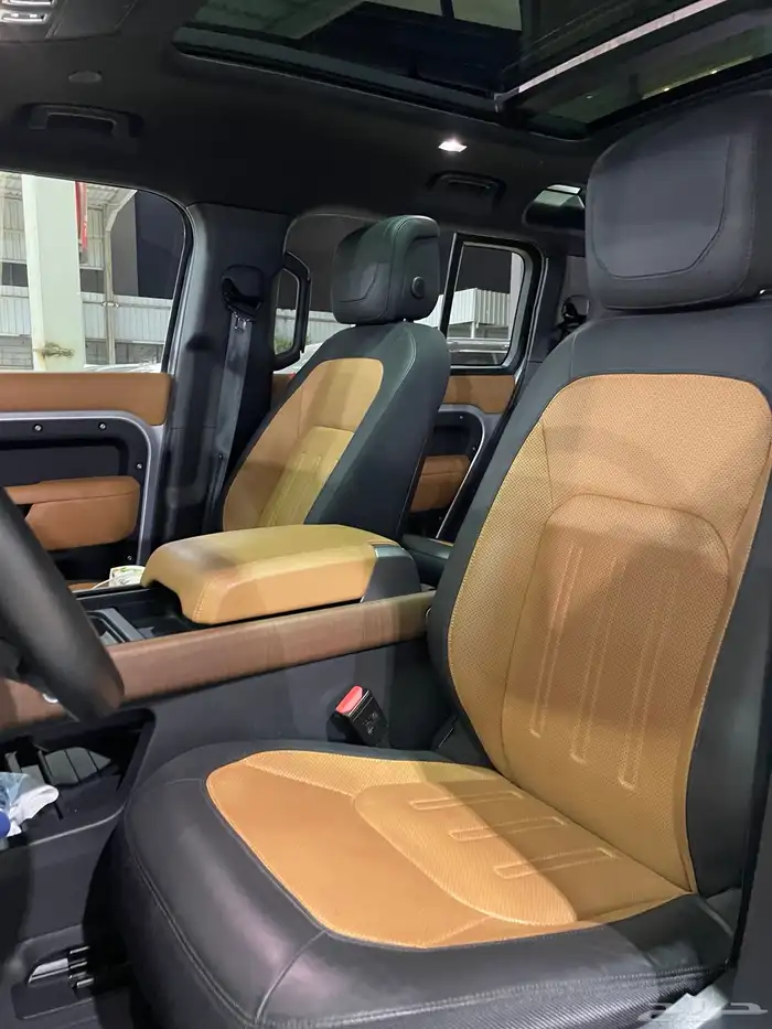 لاندروفر ديفندر X110 خليجي 2021 شبه جديد 15