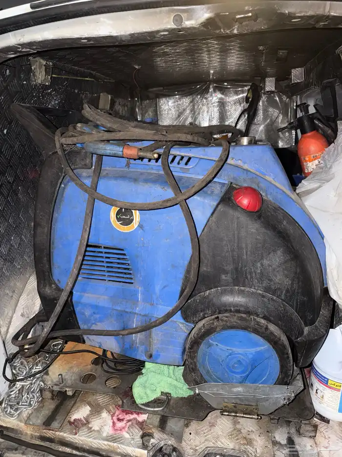 للبيع سياره غسيل وتلميع متنقل 2