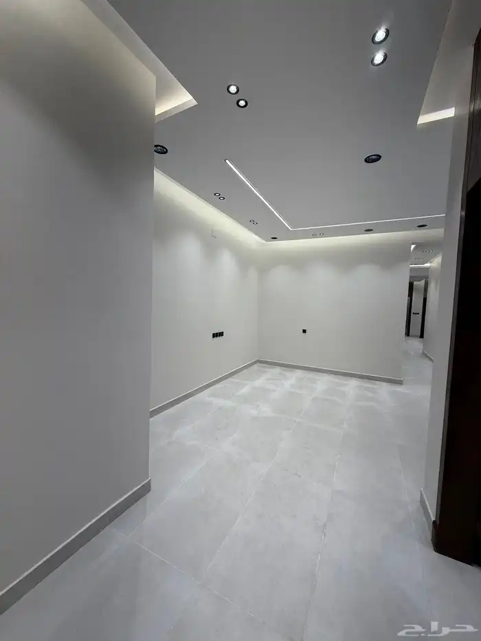 فرصه للبيع فيلا روف ب 685 الف عليها تامين وحي مكتمل الخدمات 16