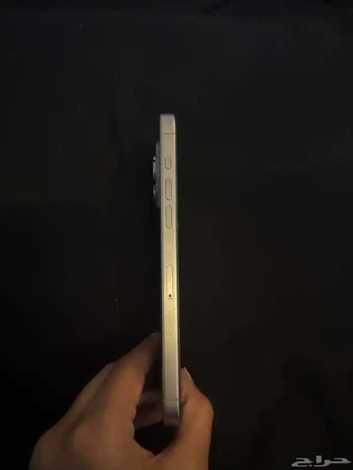 ايفون 15برو ماكس تيتانيوم 256قيقا 4