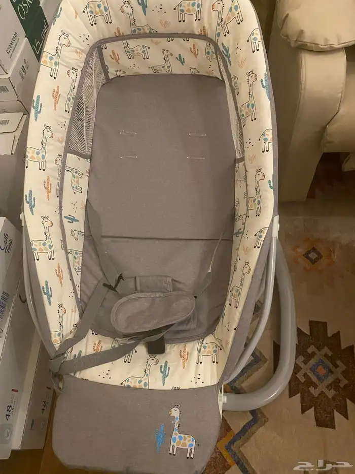 للبيع سرير و مرجيحا و هزاز 3