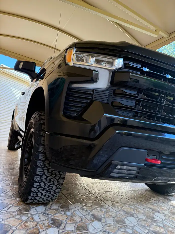 سفروليه سلفرادو Z71 المديل 2022 تريل بوس فيس لفت 8