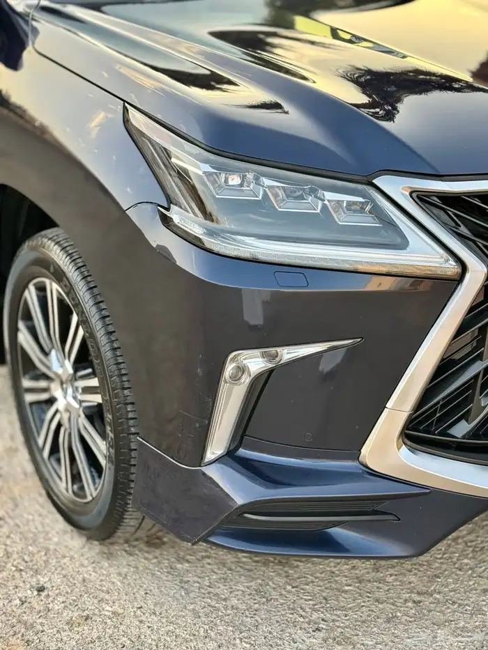 للبيع جيب لكزس 2016 ((DD))(بريمي) ((نظيف جدا )) 18