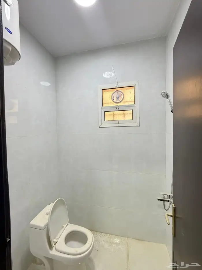 للإيجار شقة جديدة بحي النهضة 3غرف ب38الف 13