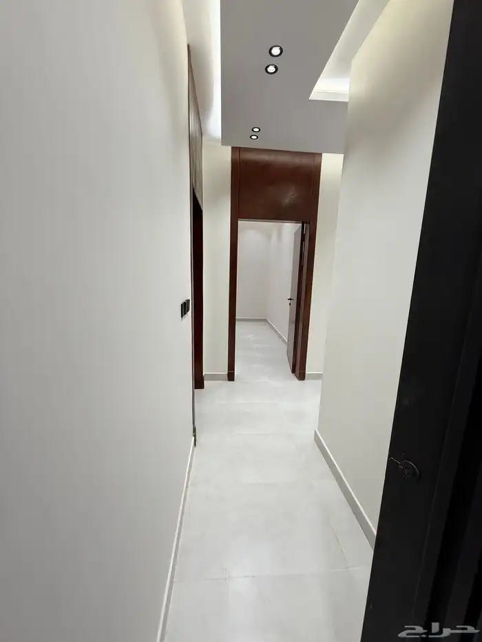 فرصه للبيع فيلا روف ب 685 الف عليها تامين وحي مكتمل الخدمات 68