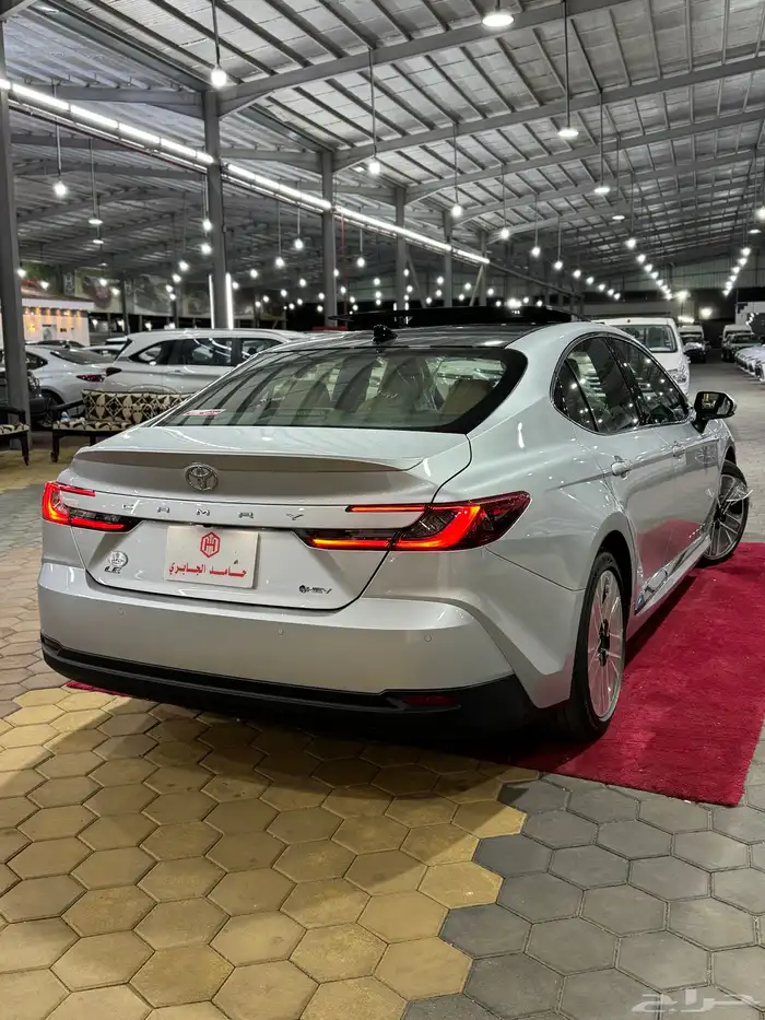 تويوتا كامري LE هايبرد 2025 جديد سعودي 114.400 شامل 5