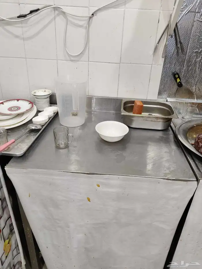 مطعم بكامل اغراضه 8