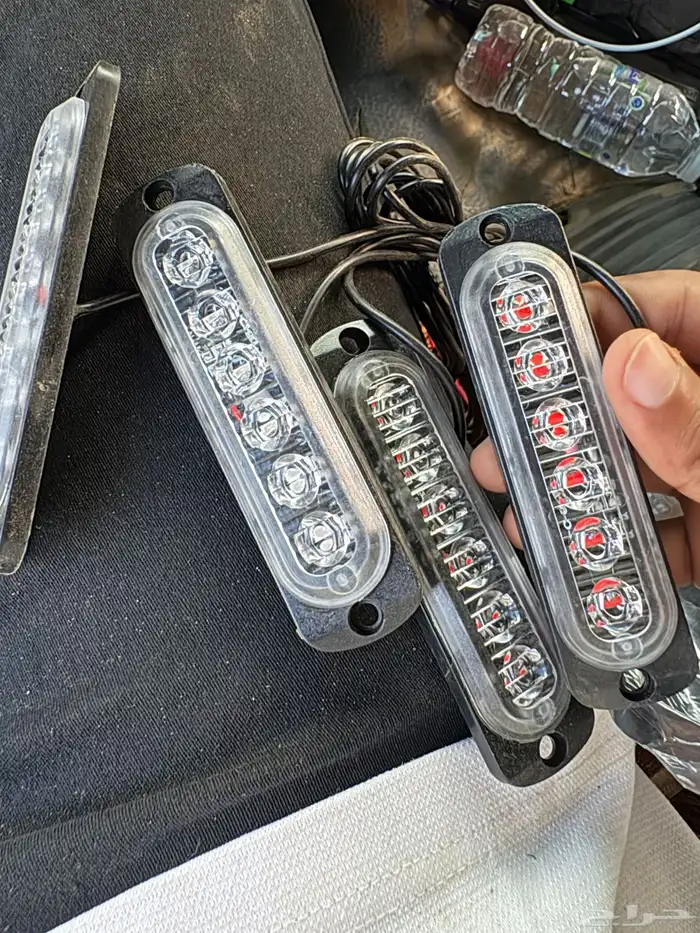 براقات ازرق و احمر 0