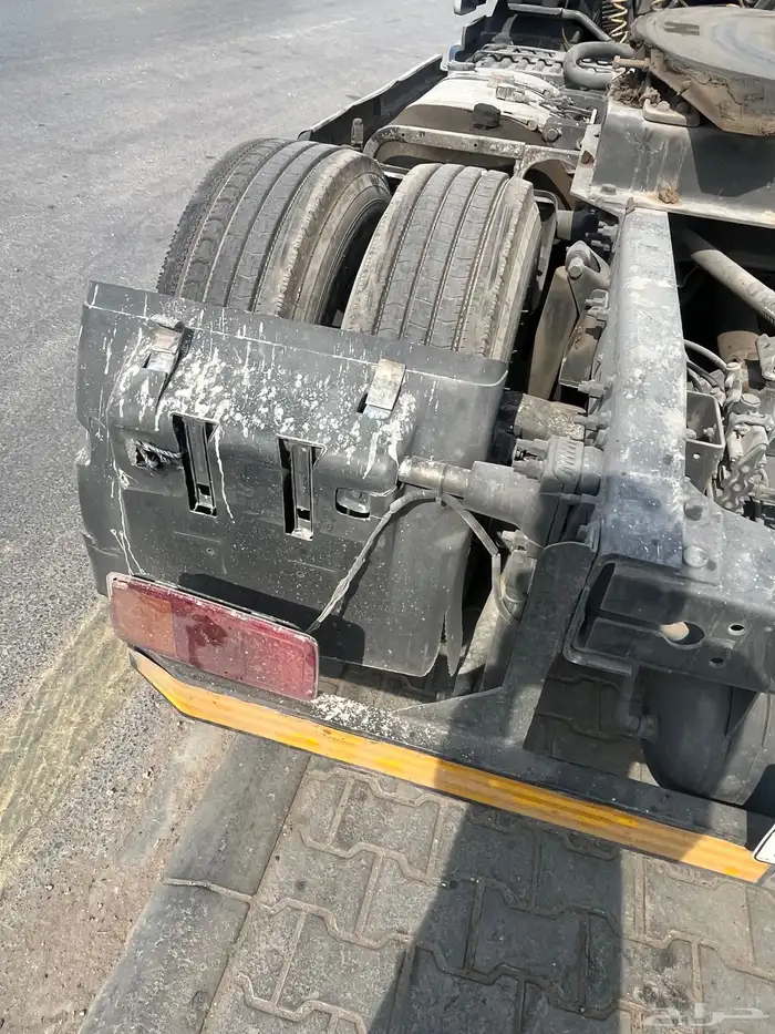 شاحنة فولفو 5