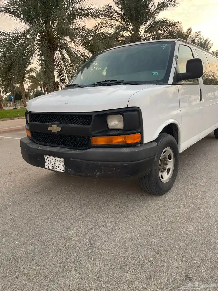 للبيع فان شفرولية اكسبريس 2010 شاص طويل 15 راكب 1