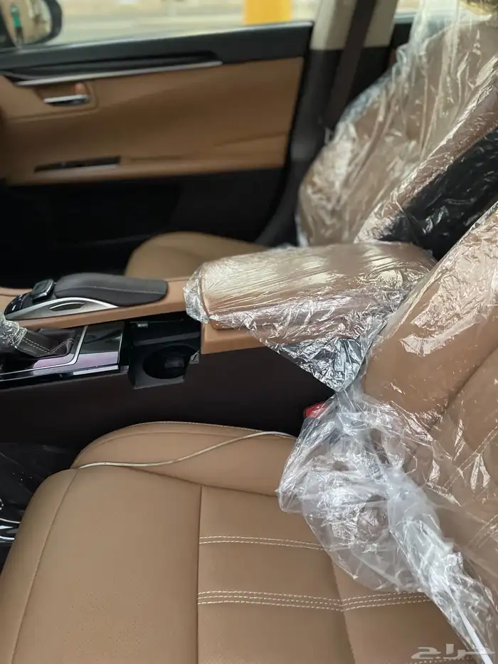 لكزس اي اس 350 فل كامل وارد عبداللطيف جميل 9