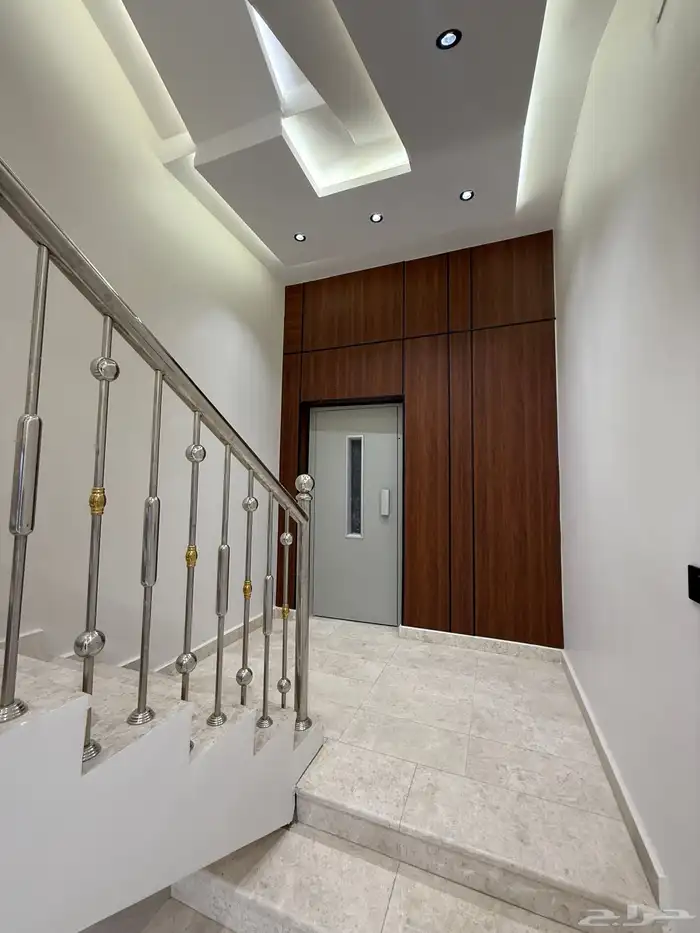 فرصه للبيع فيلا روف ب 685 الف عليها تامين وحي مكتمل الخدمات 5