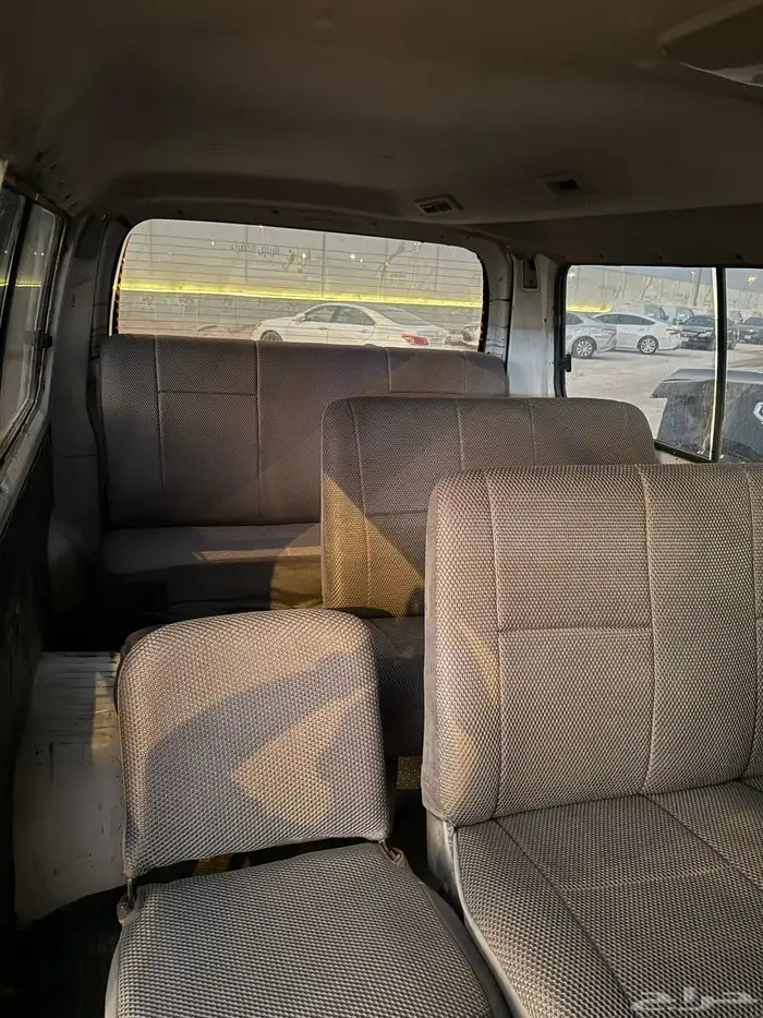 للبيع او الايجار باص نيسان اورفان 2010 0