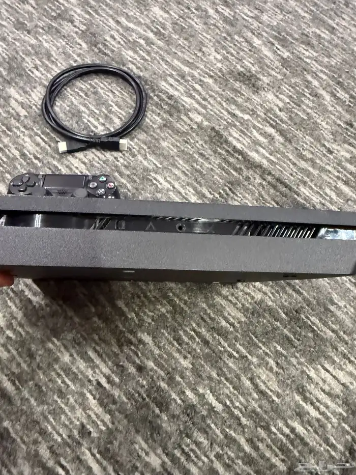 سوني فور نظيف شبه ما يشكي من شيء السعر 650 3