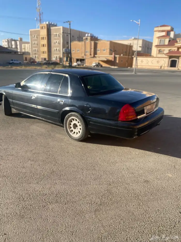 فورد كروان فكتوريا 1999 2