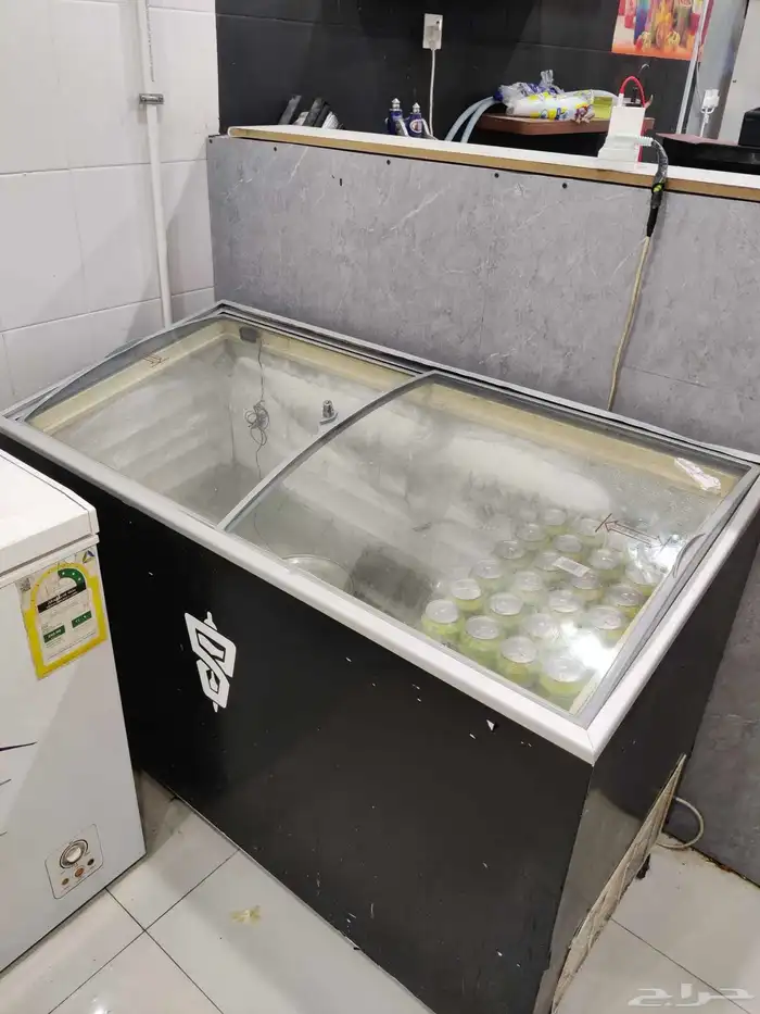 مطعم بكامل اغراضه 11