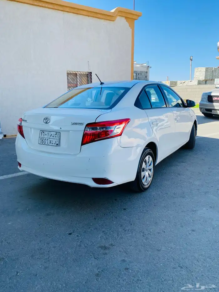 تويوتا ياريس 2017 4