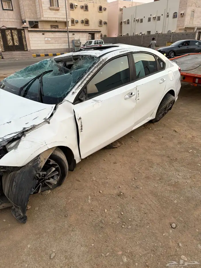 كيا سيراتو تالف 3