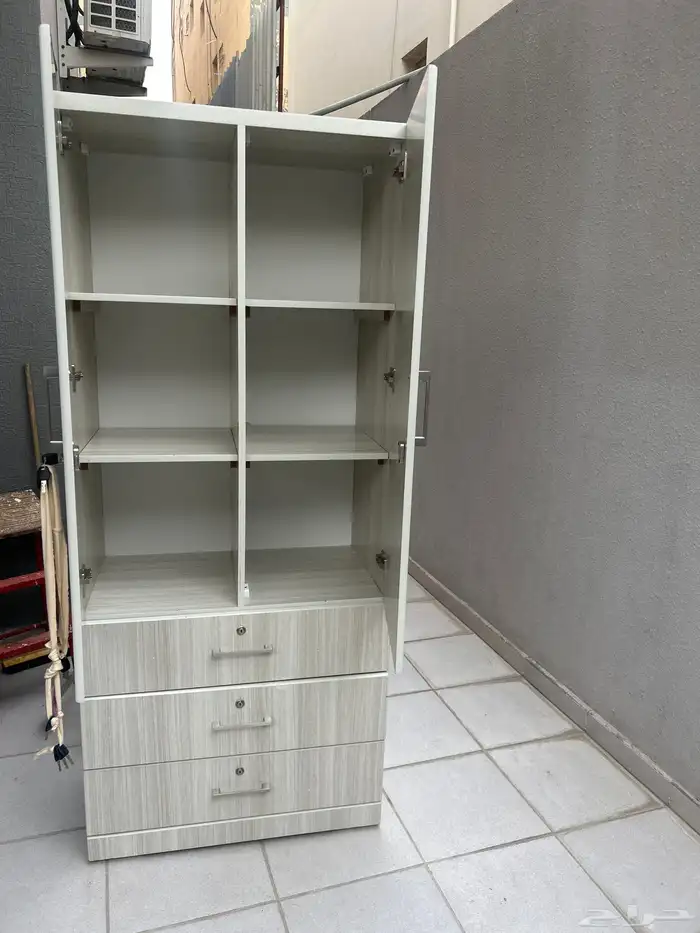 دولاب نظيف للبيع 1