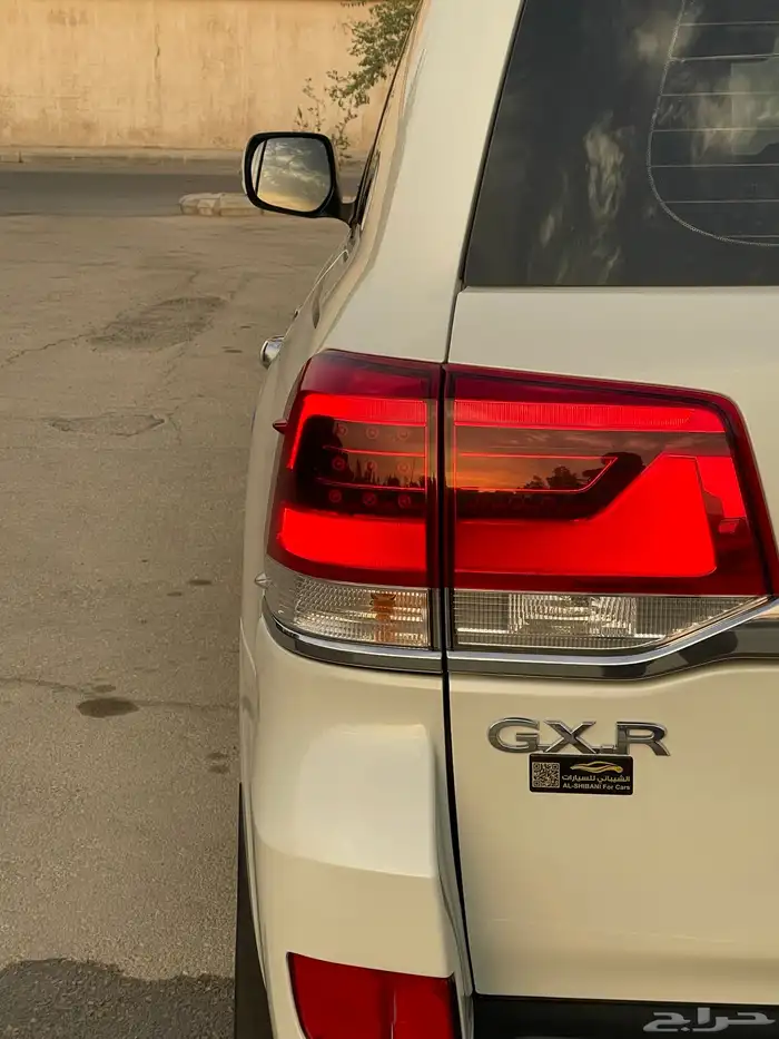 جيب لاند كروزر 2019 GXR سعودي 15