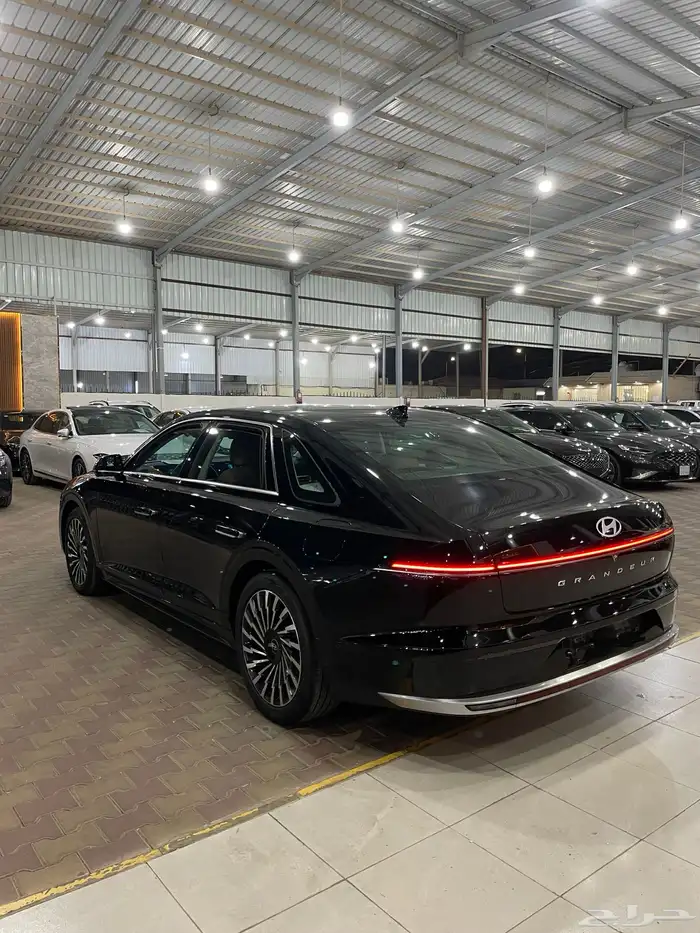 ازيرا موديل 2024 فل كامل V4 9