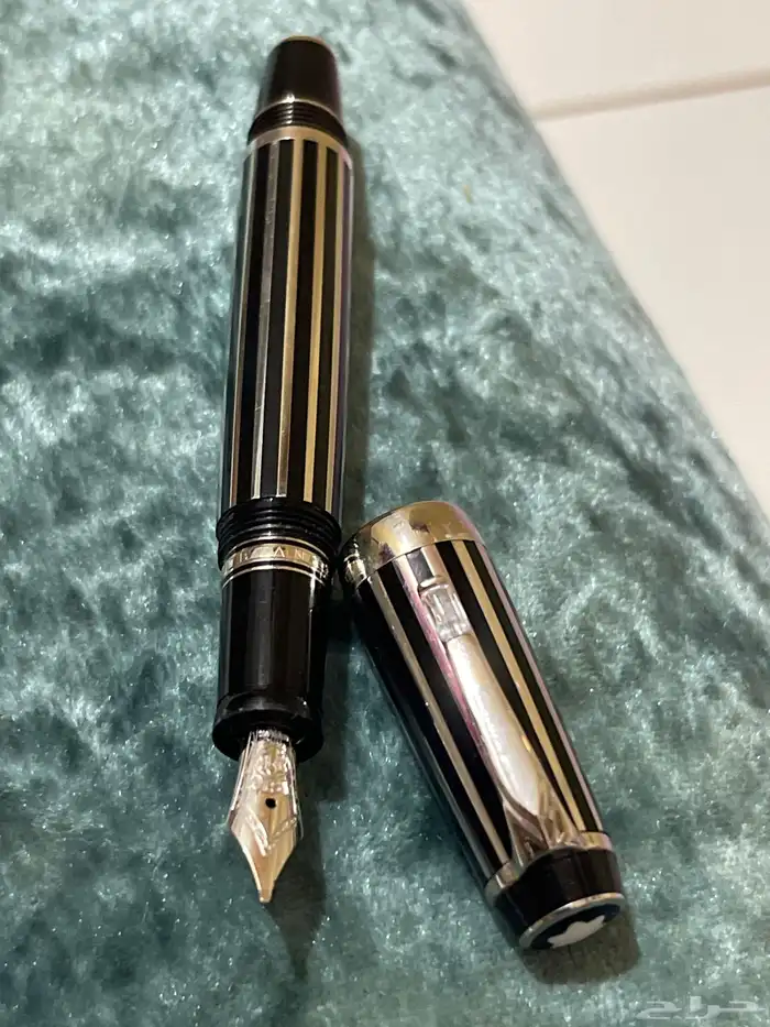 قلم مون بلان بوهيم رولربال مخطط 2