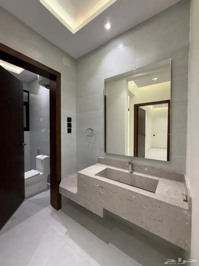 للبيع ارواف علويه وارواف ارضيه ببايكة سياره ف شمال الخميس 35