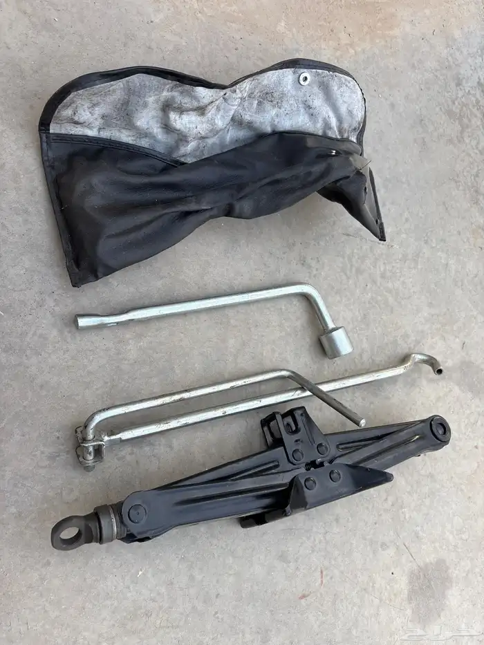 عفريته مع العده كامله جميع السيارات الصغيره 3