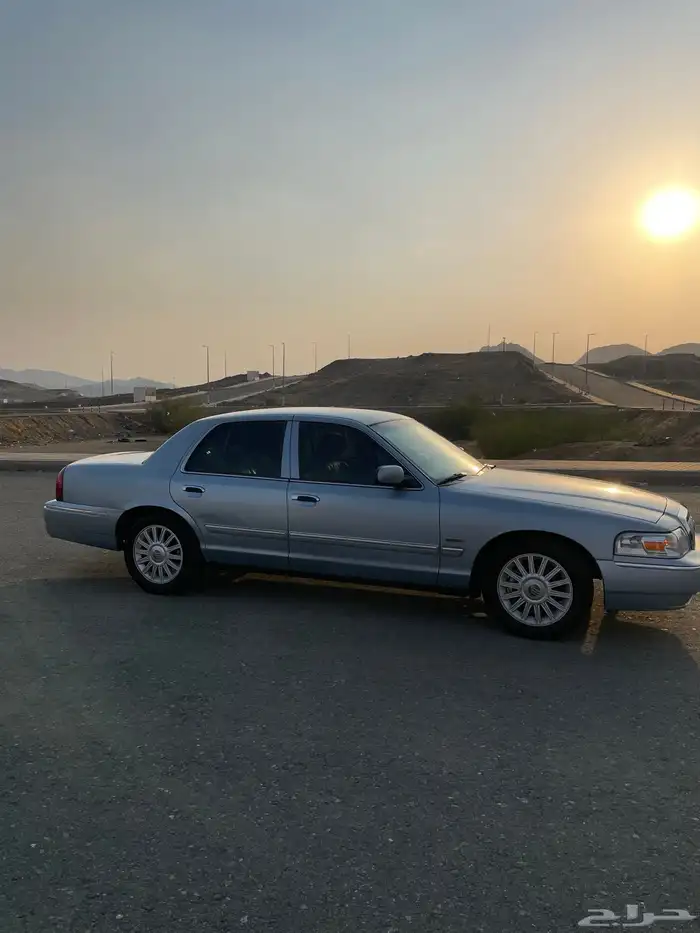 جراند ماركيز 2011 LS للبيع او البدل باكسبدشن فقط 2