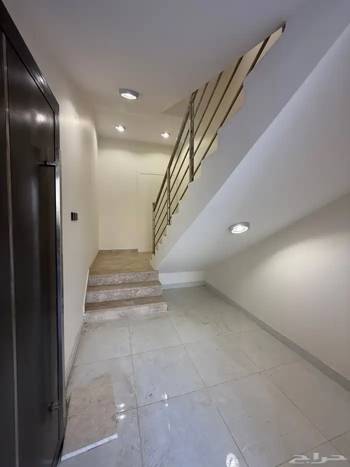 للبيع ارواف علويه وارواف ارضيه ببايكة سياره ف شمال الخميس 29