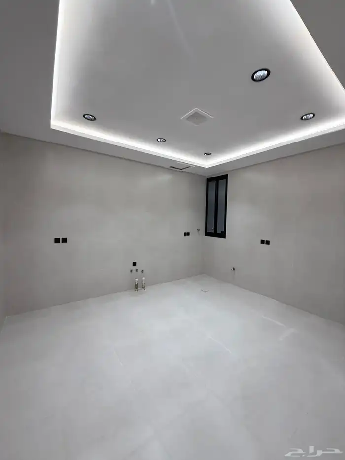 فرصه للبيع فيلا روف ب 685 الف عليها تامين وحي مكتمل الخدمات 72