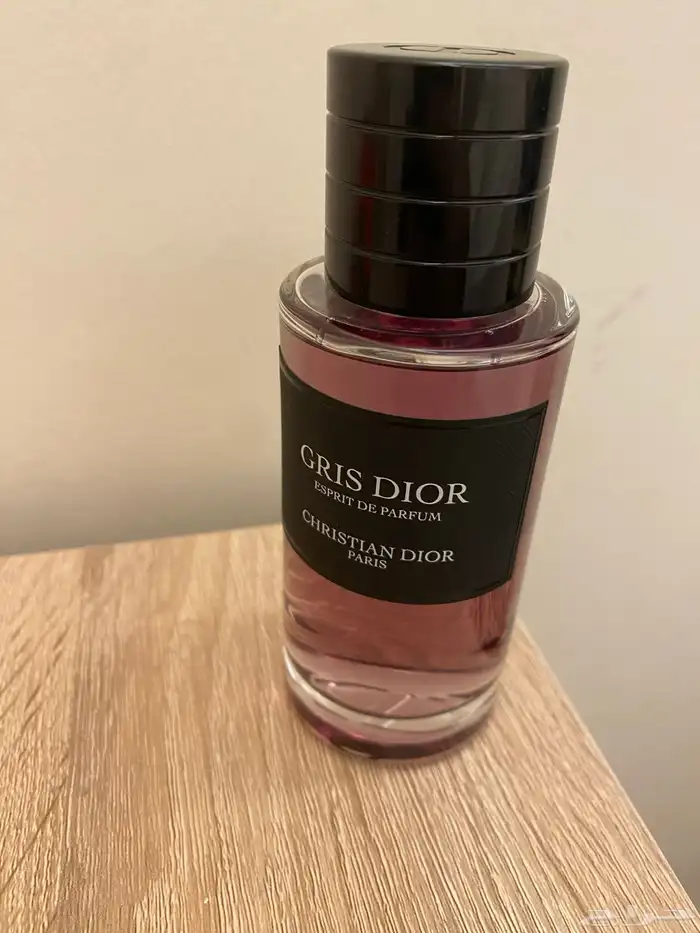 عطر gris dior 0