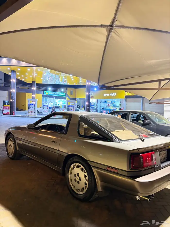 تويوتا سوبرا 1986 10