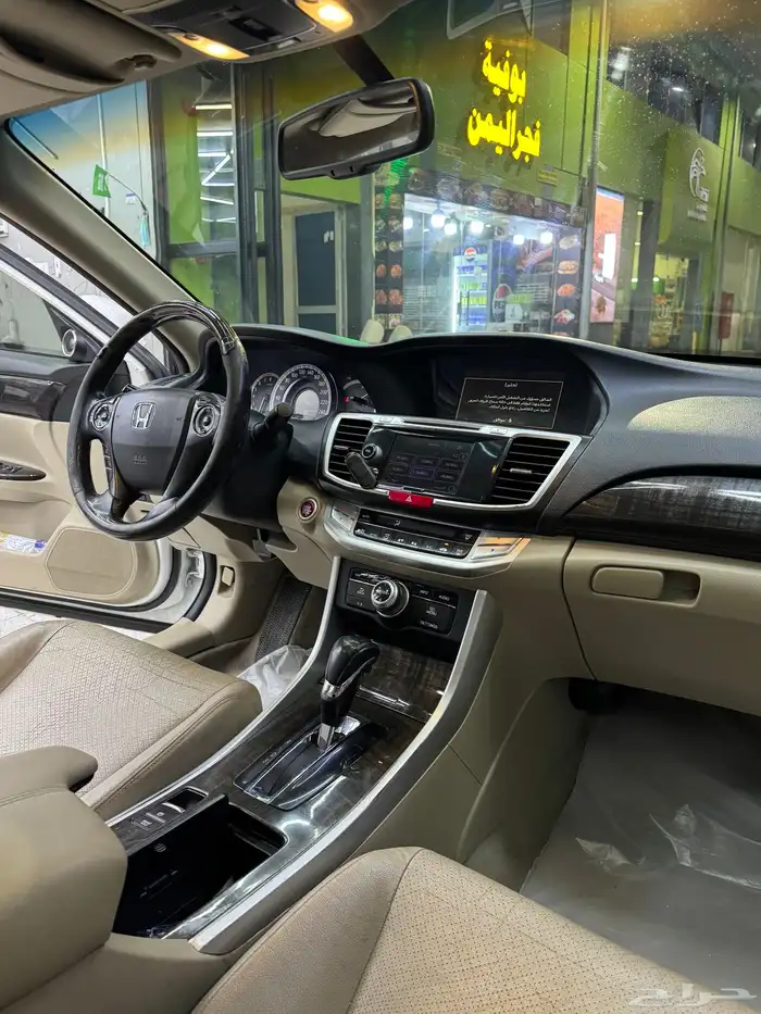 هوندا اكورد 16