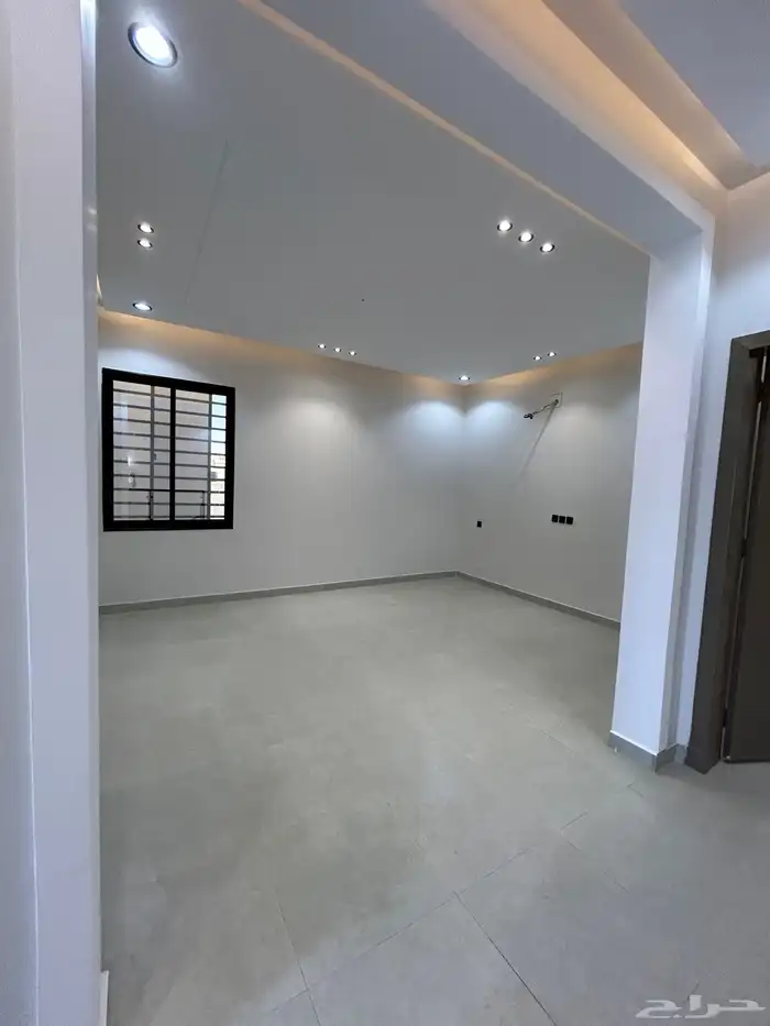 للبيع روف علوي بدرج داخلي وخارجي بسعر مناسب 650الف 21