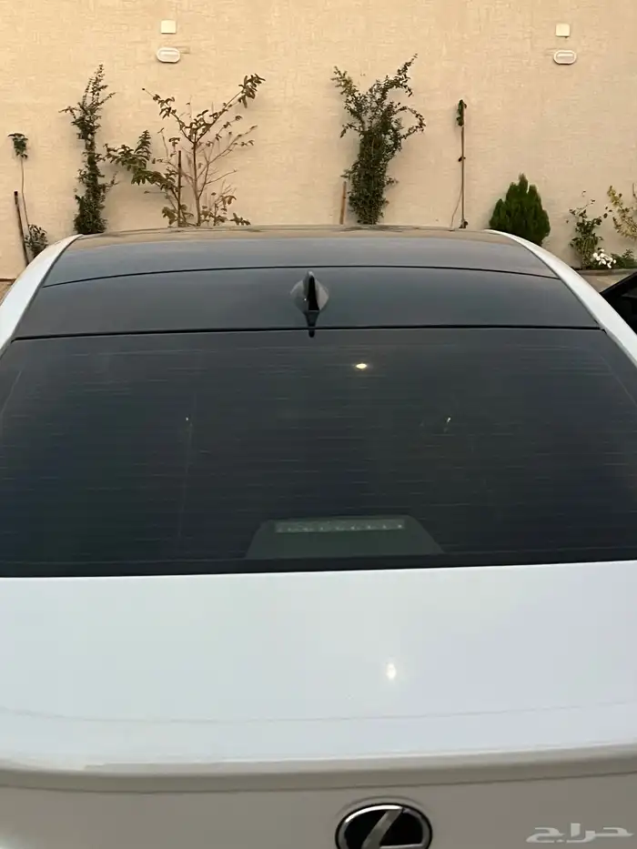 لكزس 2023 مقاس 350 شبه جديده ماشي 15 الف 20