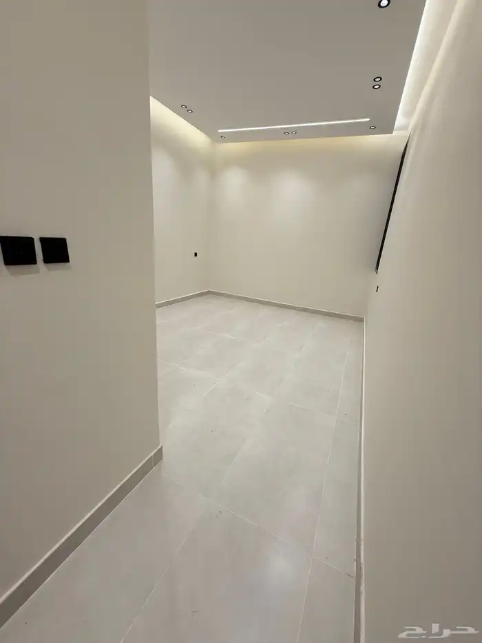 فرصه للبيع فيلا روف ب 685 الف عليها تامين وحي مكتمل الخدمات 80