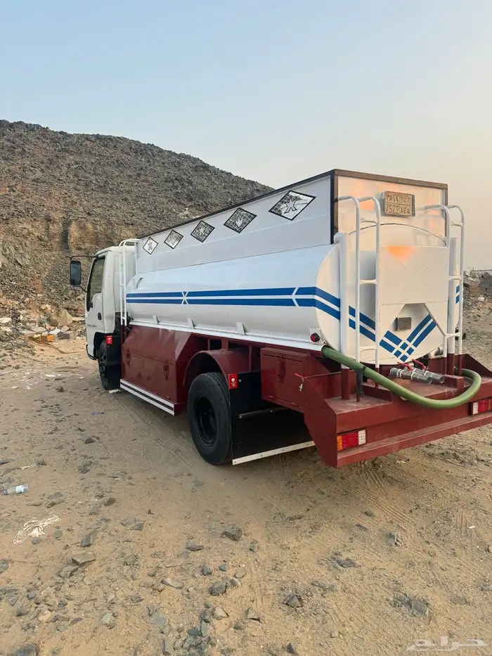 للبيع دينا ايسوزو 1999 3