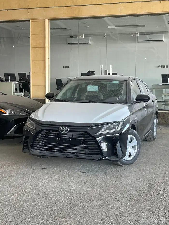 تويوتا يارس Y ستاندر مكينة 1.5 مكيف خلفي أسود 2026 لدى الحسن 0