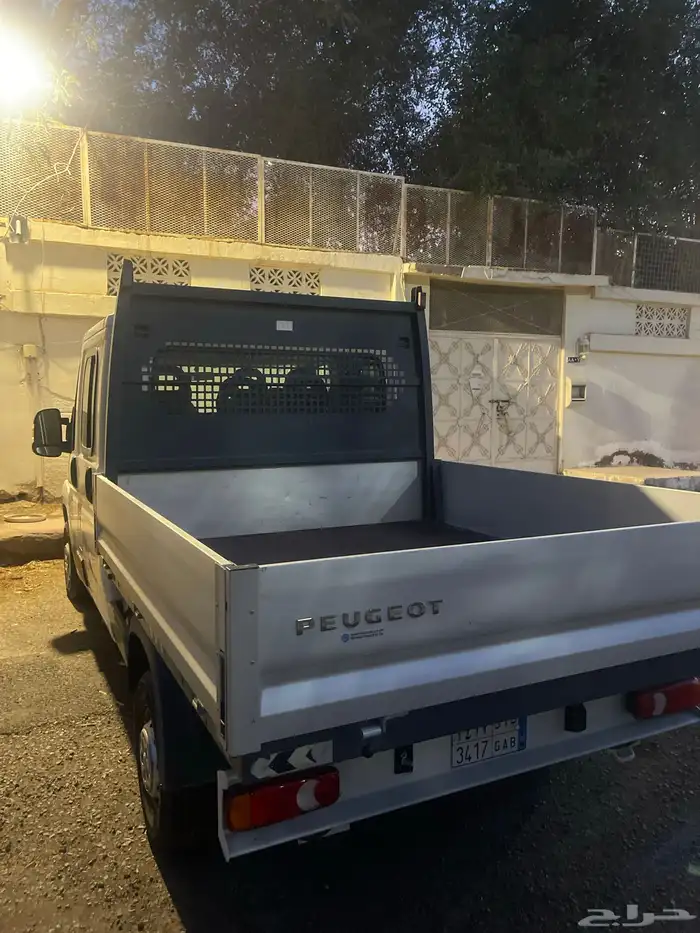 شاحنه ايجار بساعه 0