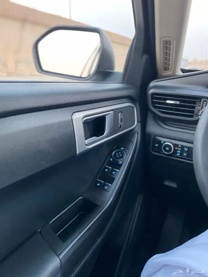 اكسبلورر 2023 ستاندر 15