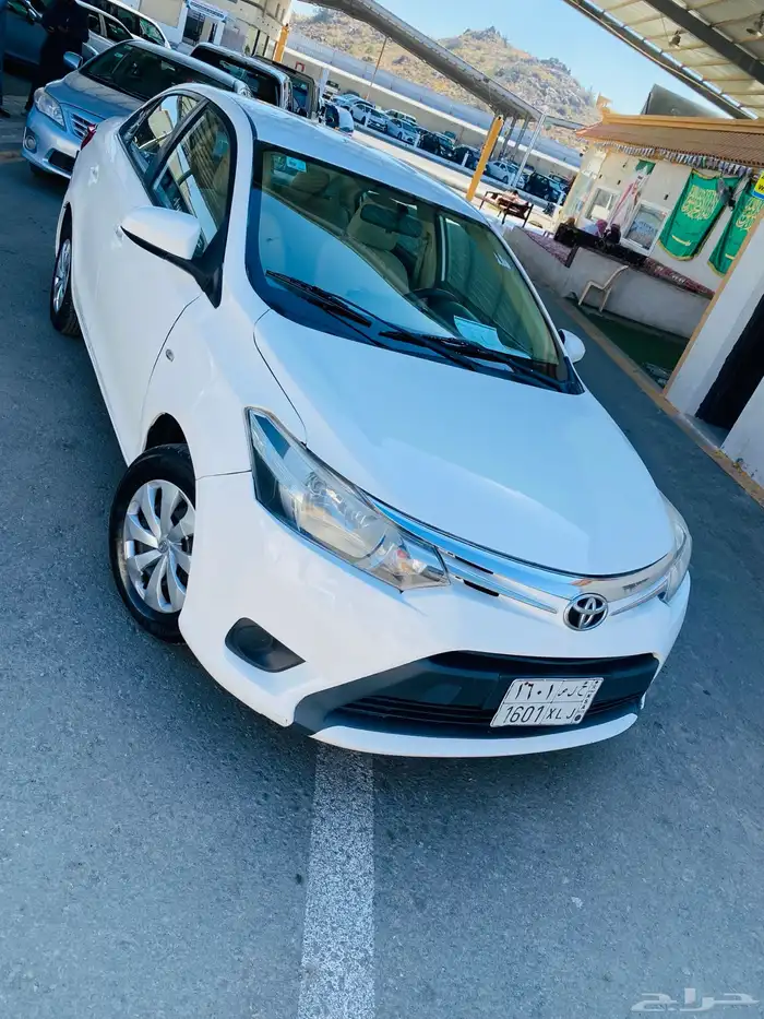تويوتا ياريس 2017 5