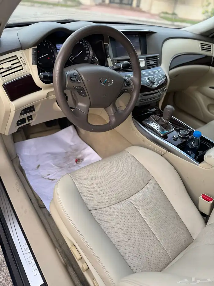 انفنتي Q70 مالك اول بدي وكالة 23