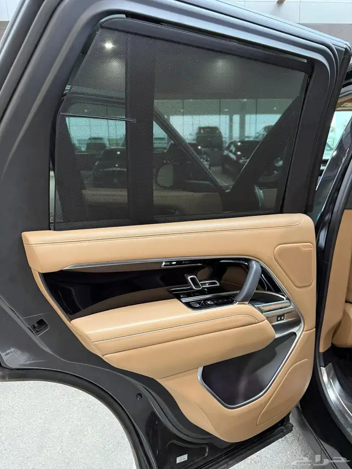 للبيع رانج روفر فوج 2024 - V8 فل كامل وارد كندا 17