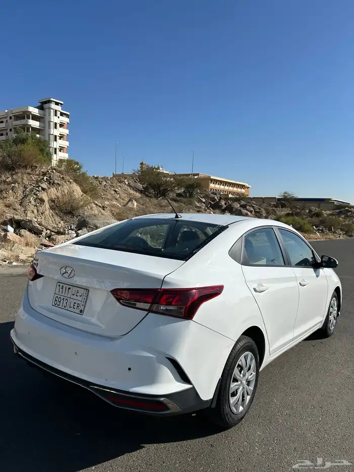 للبيع اكسنت 2022 6