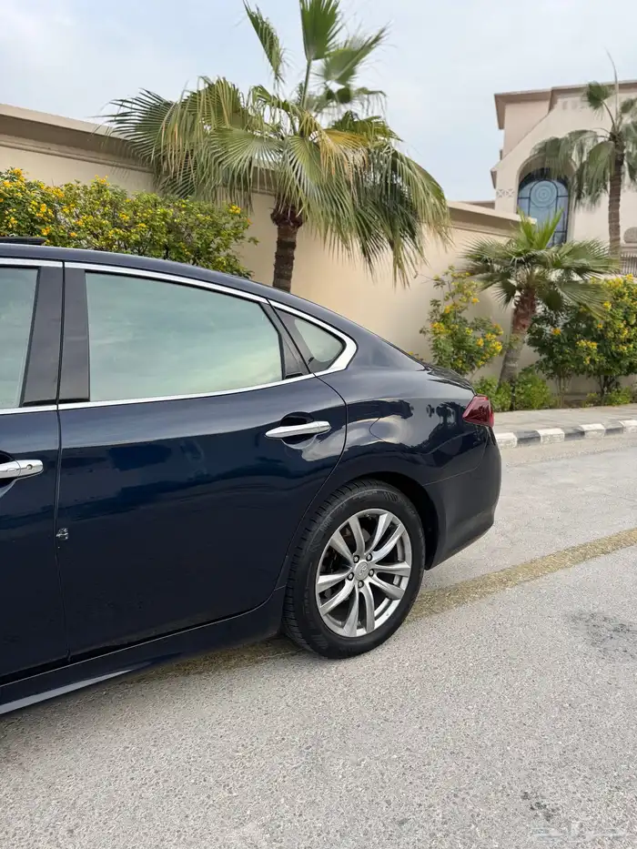 انفنتي Q70 مالك اول بدي وكالة 5