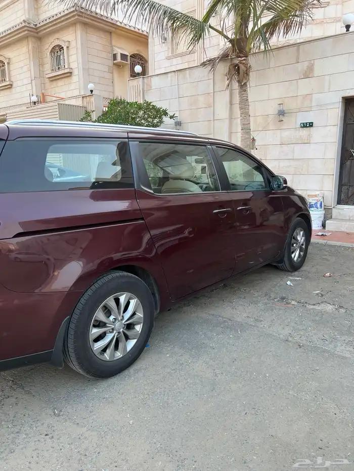 كيا كرنفال 5