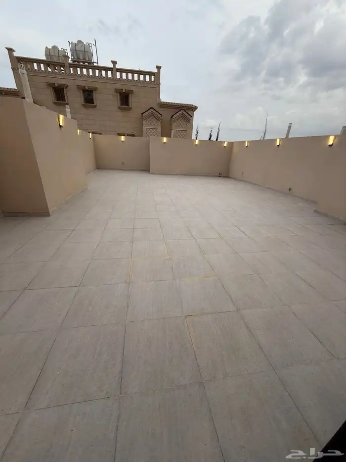 فرصه للبيع فيلا روف ب 685 الف عليها تامين وحي مكتمل الخدمات 50