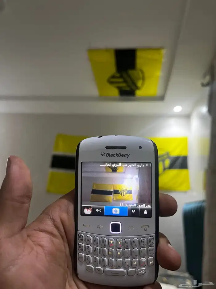 جوال من النوادر محافض عليه 5